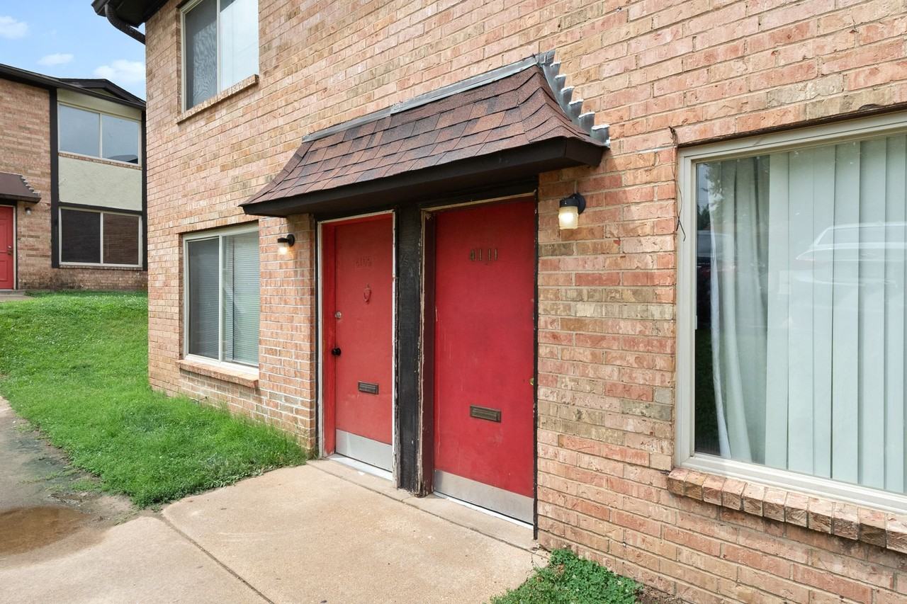 Avion Place - Photo 2 of 48