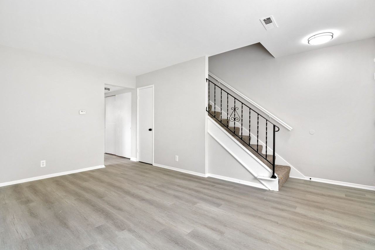 4120 Geraldine Ave Apartments in Saint Ann, MO 63074 Zumper