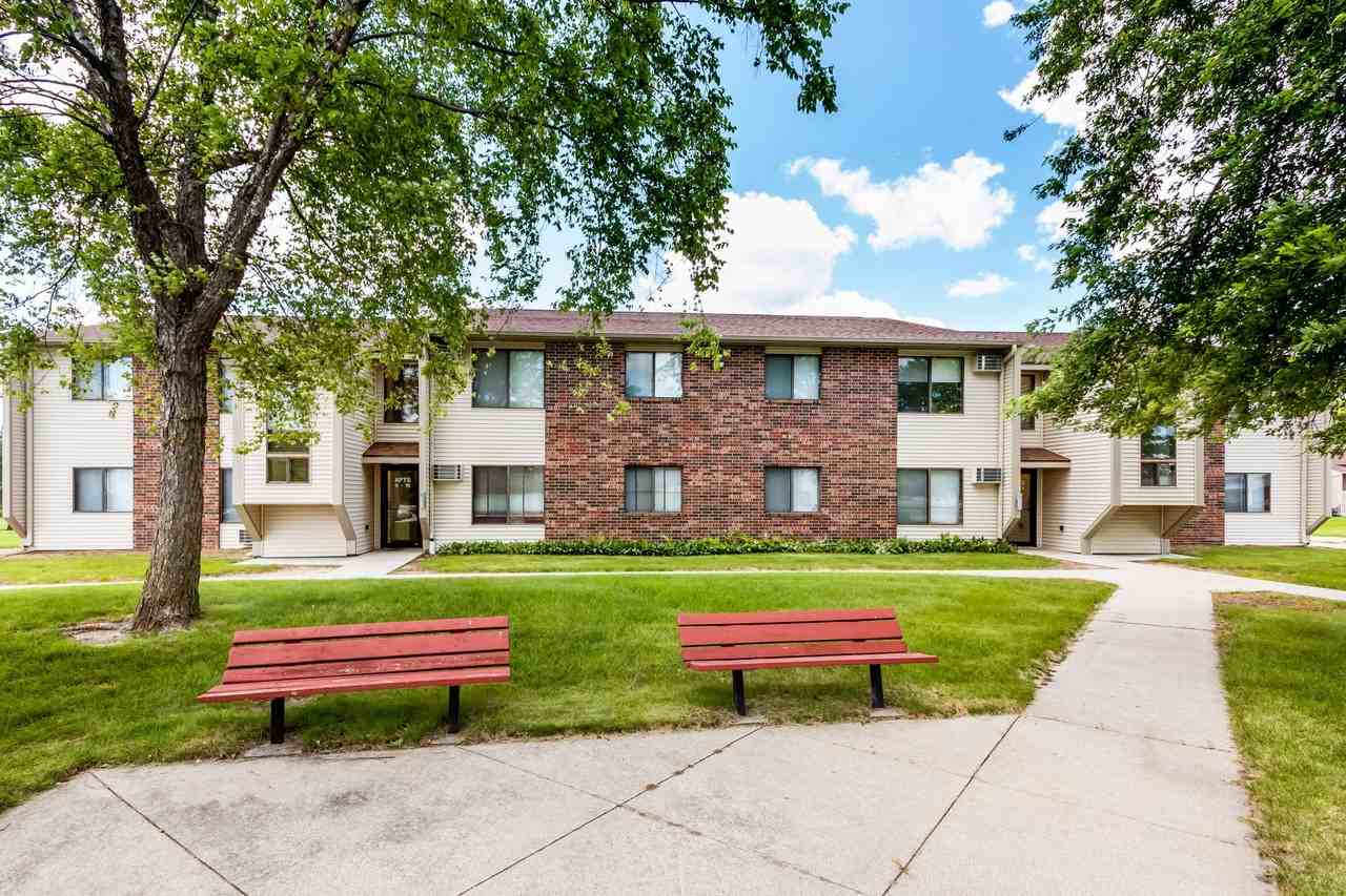 East Park Village Apartments - Photo 2 of 5