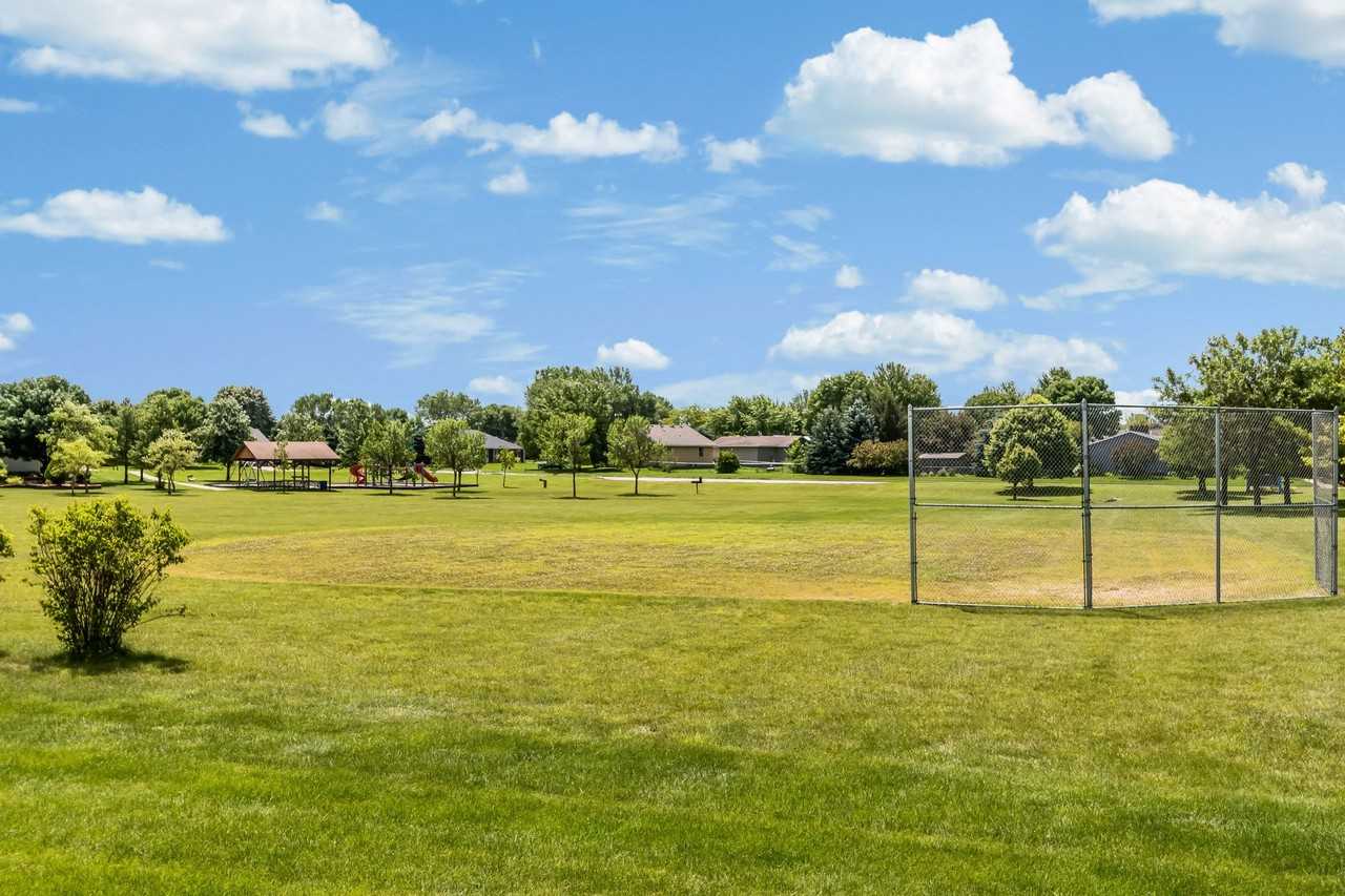 East Park Village Apartments - Photo 4 of 5