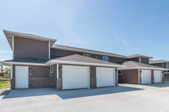 3 spacious bedrooms and 2 full bathrooms. - Photo 1 of 1