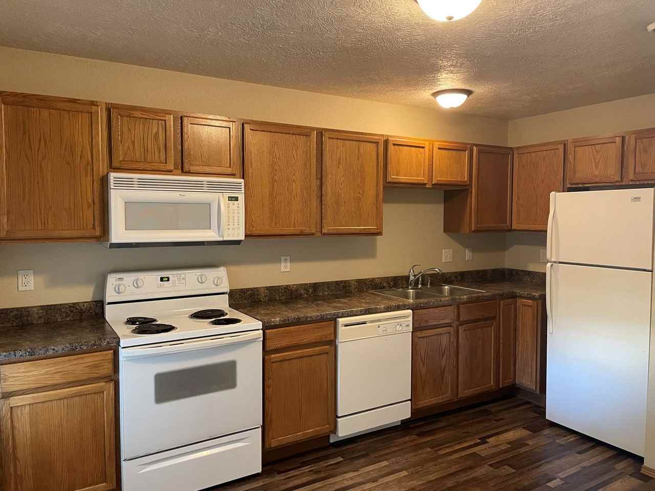 2 bedroom and 1.5 bath - Photo 2 of 9