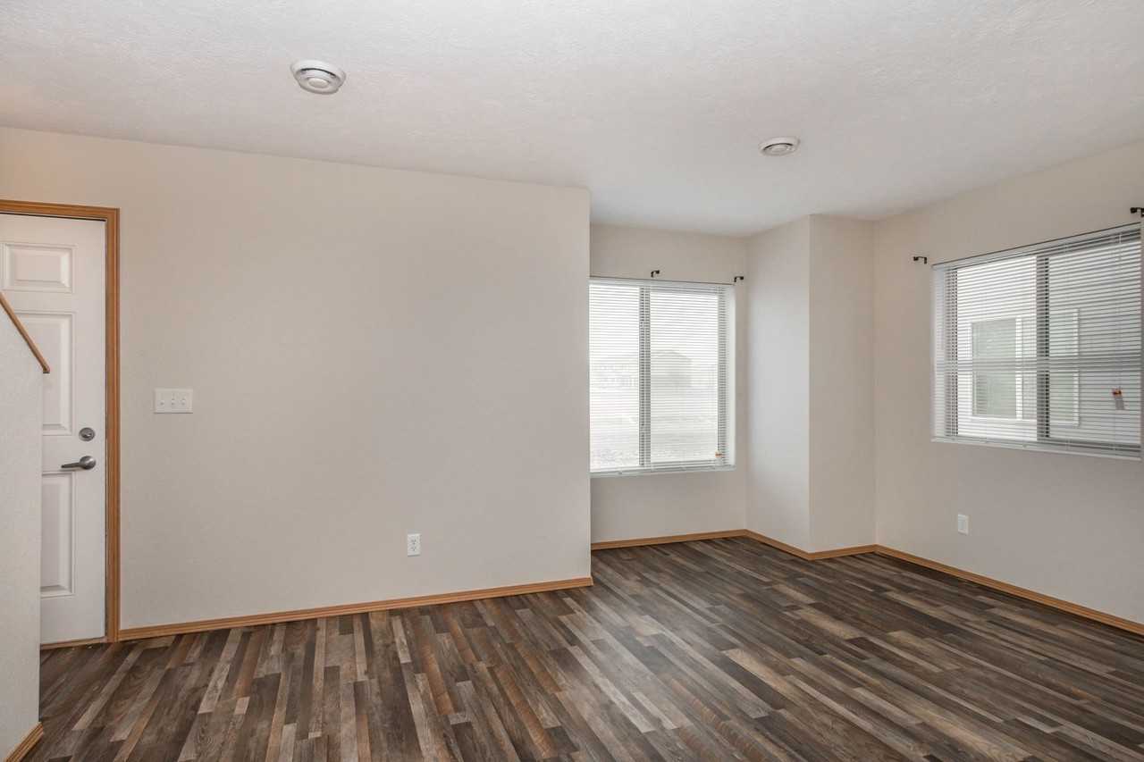 2 bedroom and 1.5 bath - Photo 5 of 9