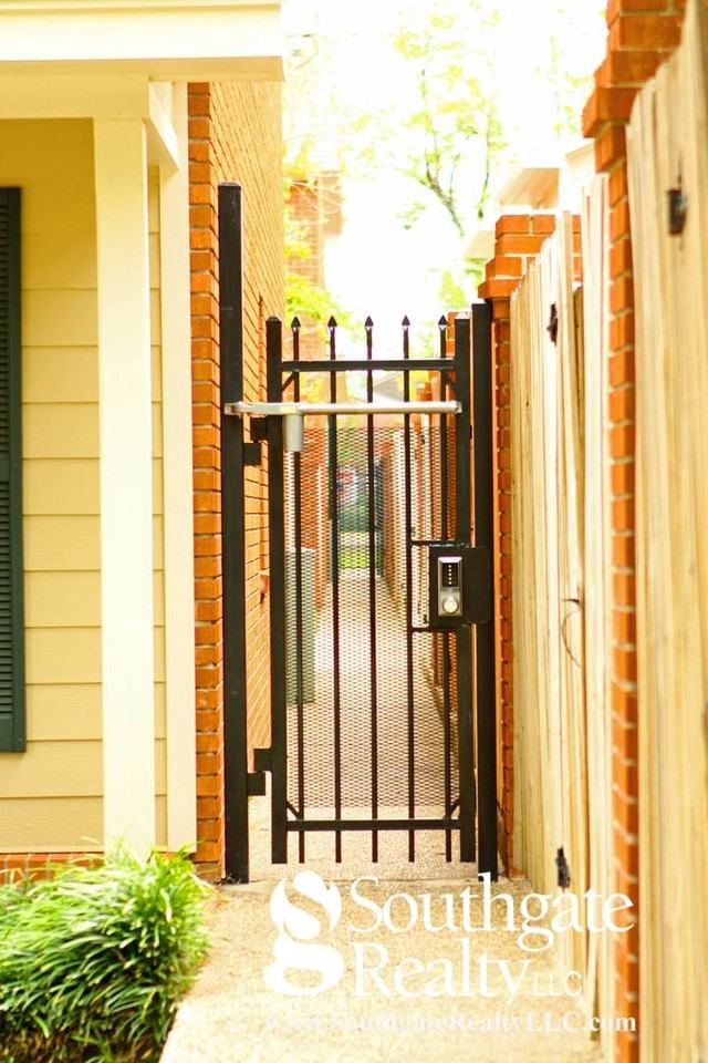 Concord Townhomes - Photo 4 of 14