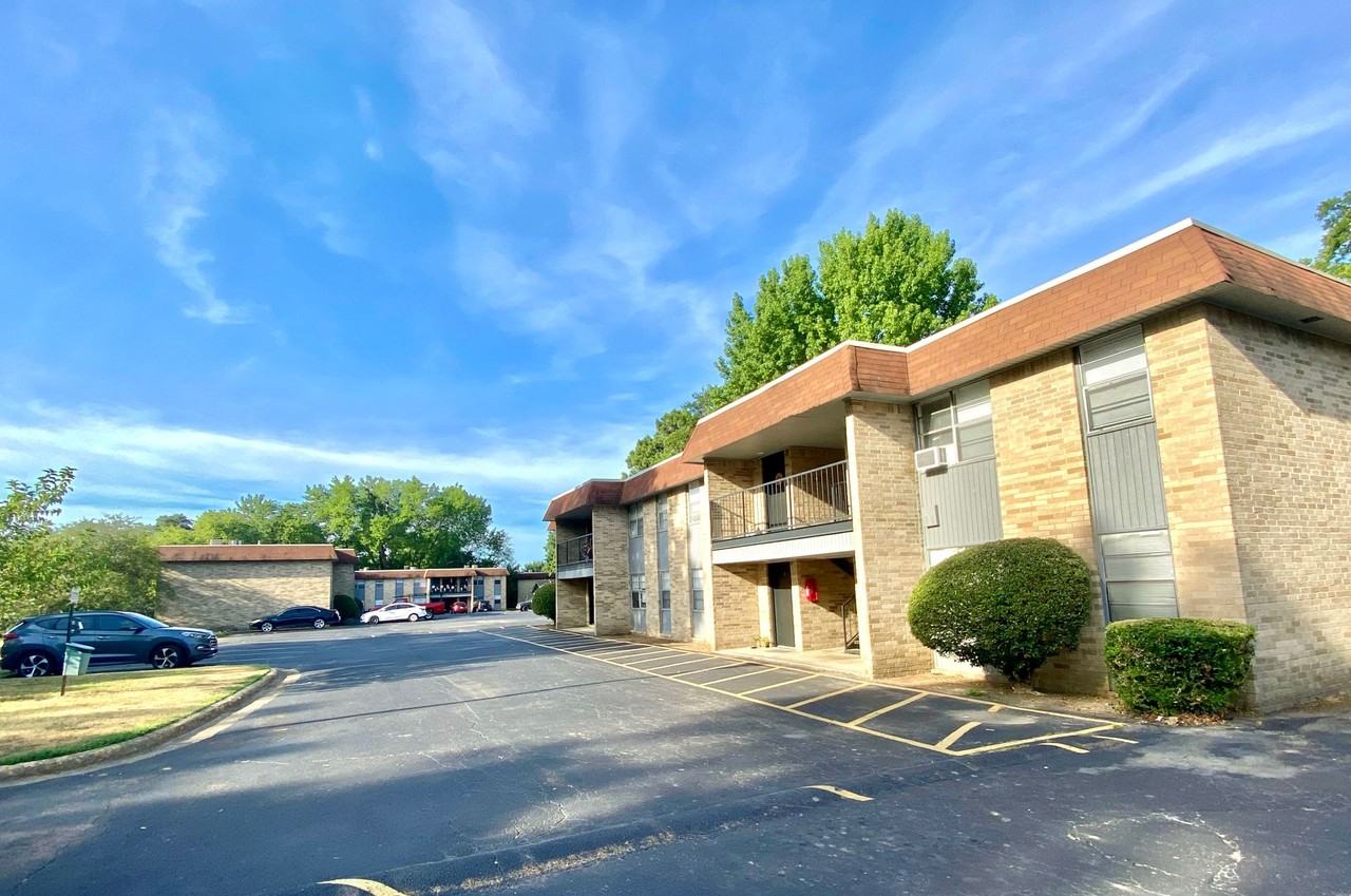 Greystone Apartments - Photo 3 of 21