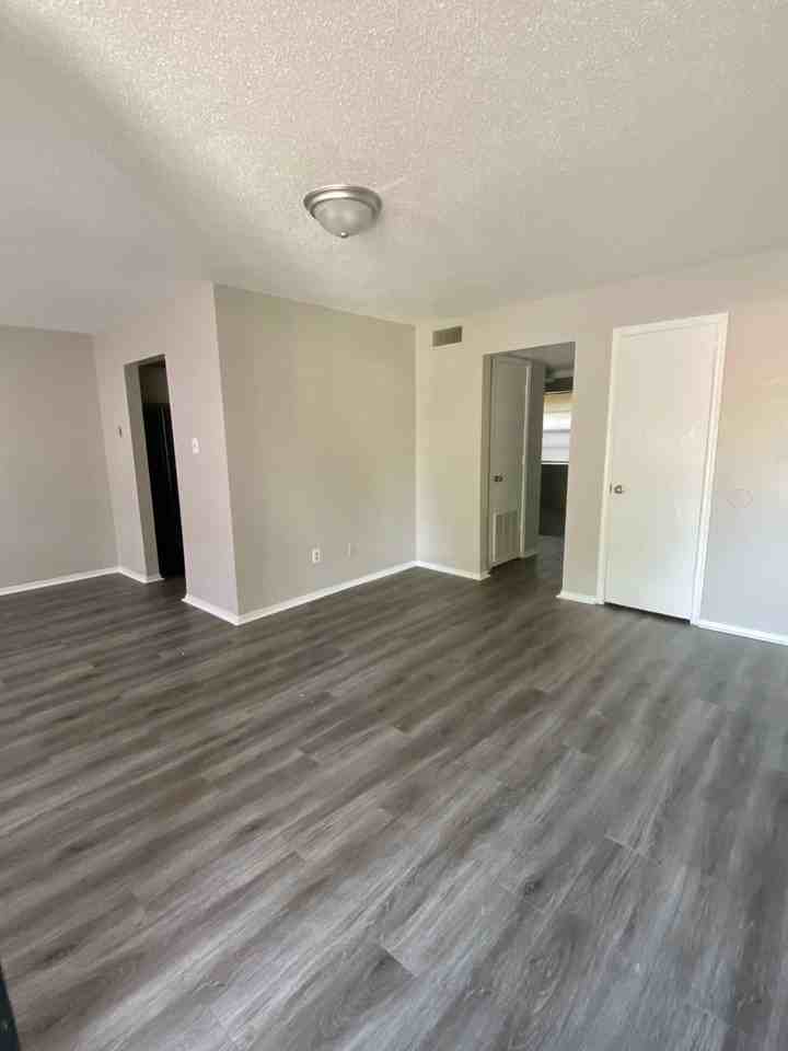 Greystone Apartments - Photo 6 of 21