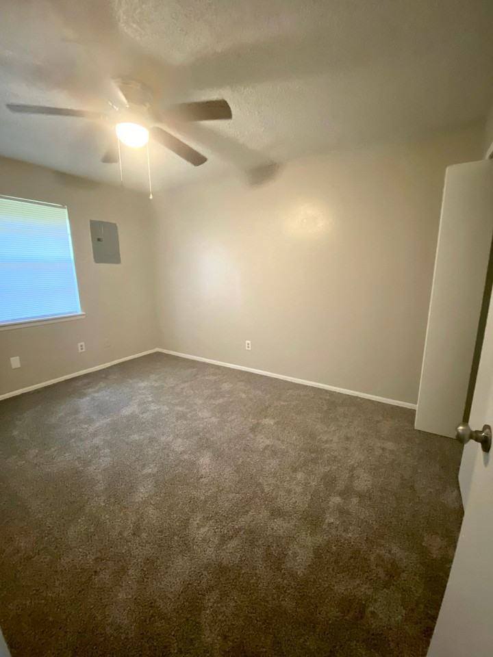 Greystone Apartments - Photo 7 of 21