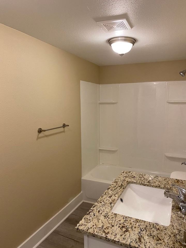 Legacy Place Apartments - Photo 6 of 8