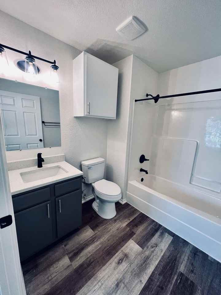 Alameda Pointe - Photo 5 of 50