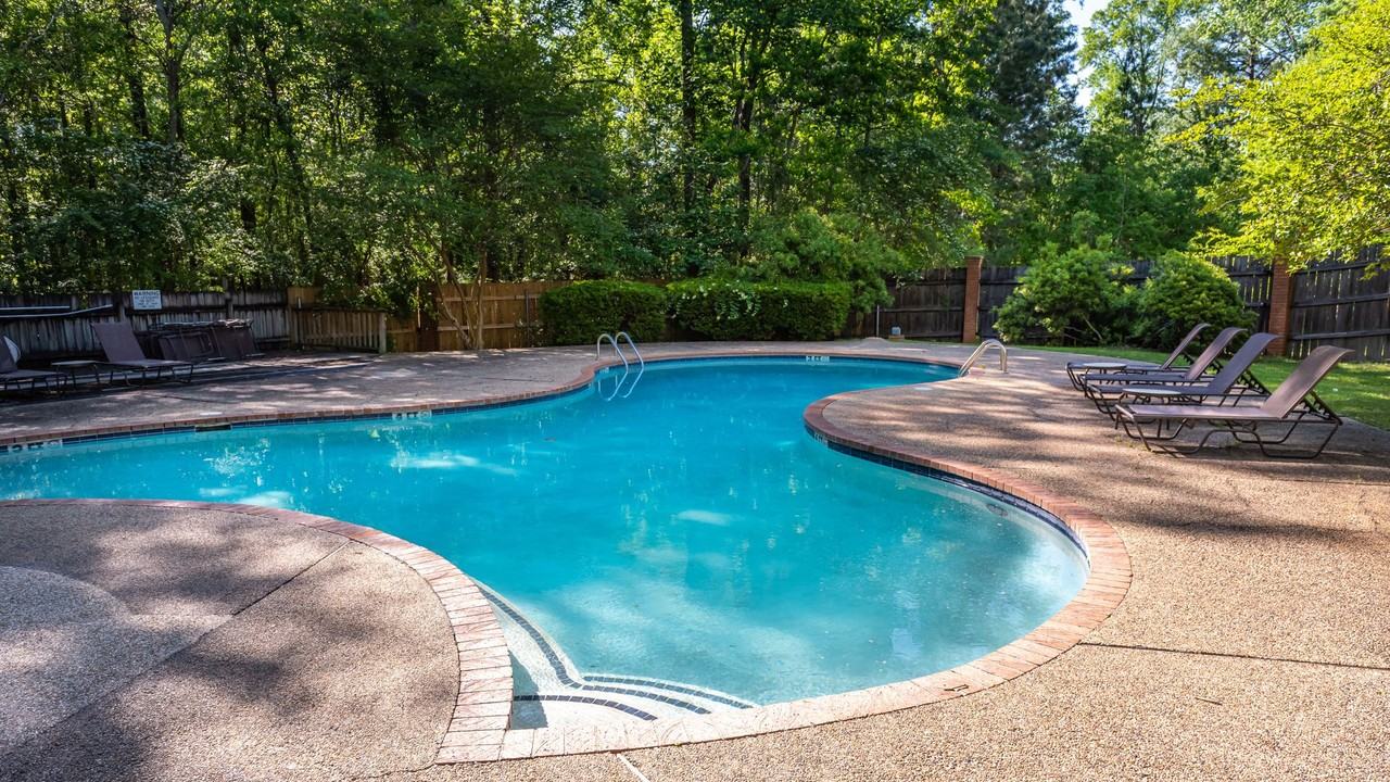 125 Westminister Dr - Photo 3 of 50