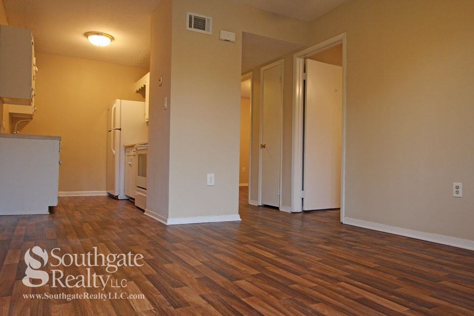 Peppertree Apartment Homes - Photo 5 of 12