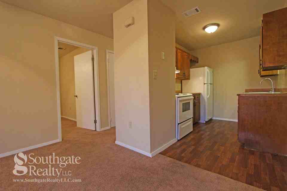 Peppertree Apartment Homes - Photo 6 of 12