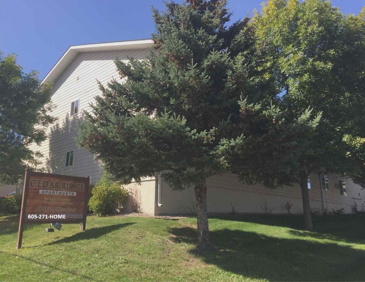 121 N Cleveland Ave - Photo 3 of 29