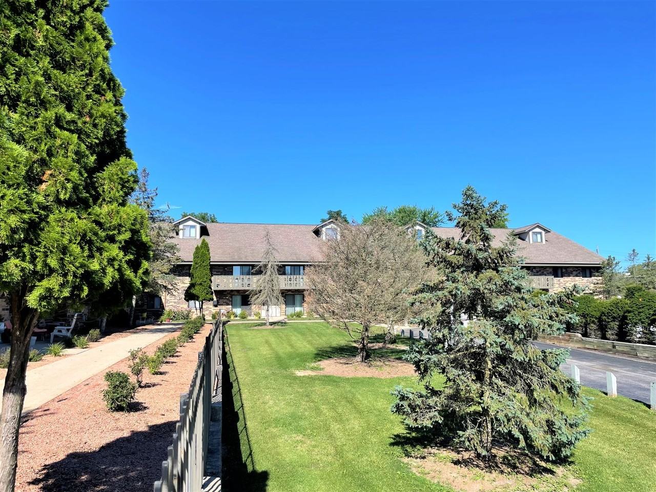 River Park Apartments - Photo 6 of 36