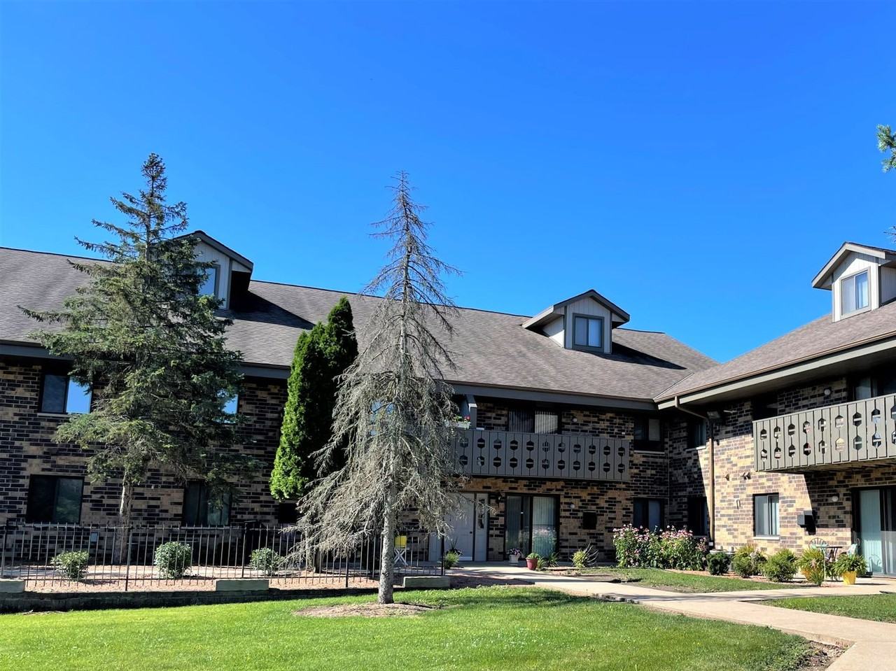 River Park Apartments - Photo 7 of 36