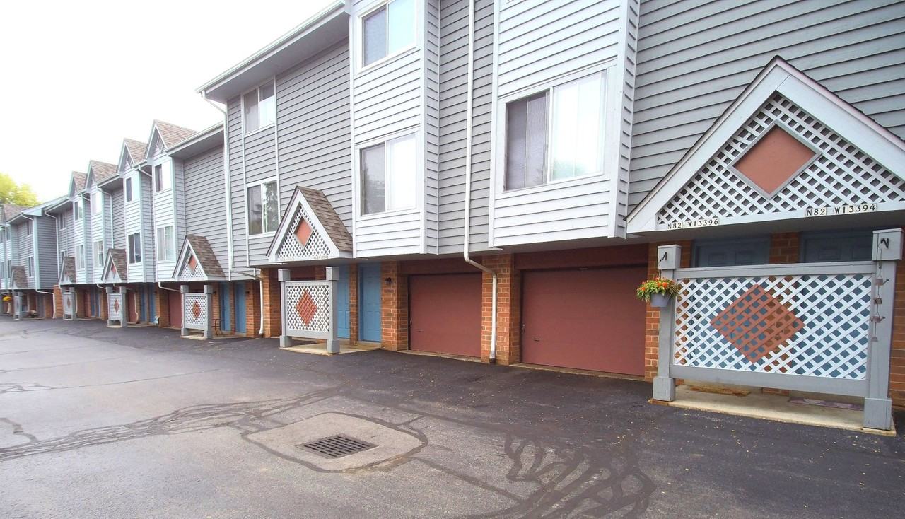 Village Square Townhomes - Photo 5 of 7