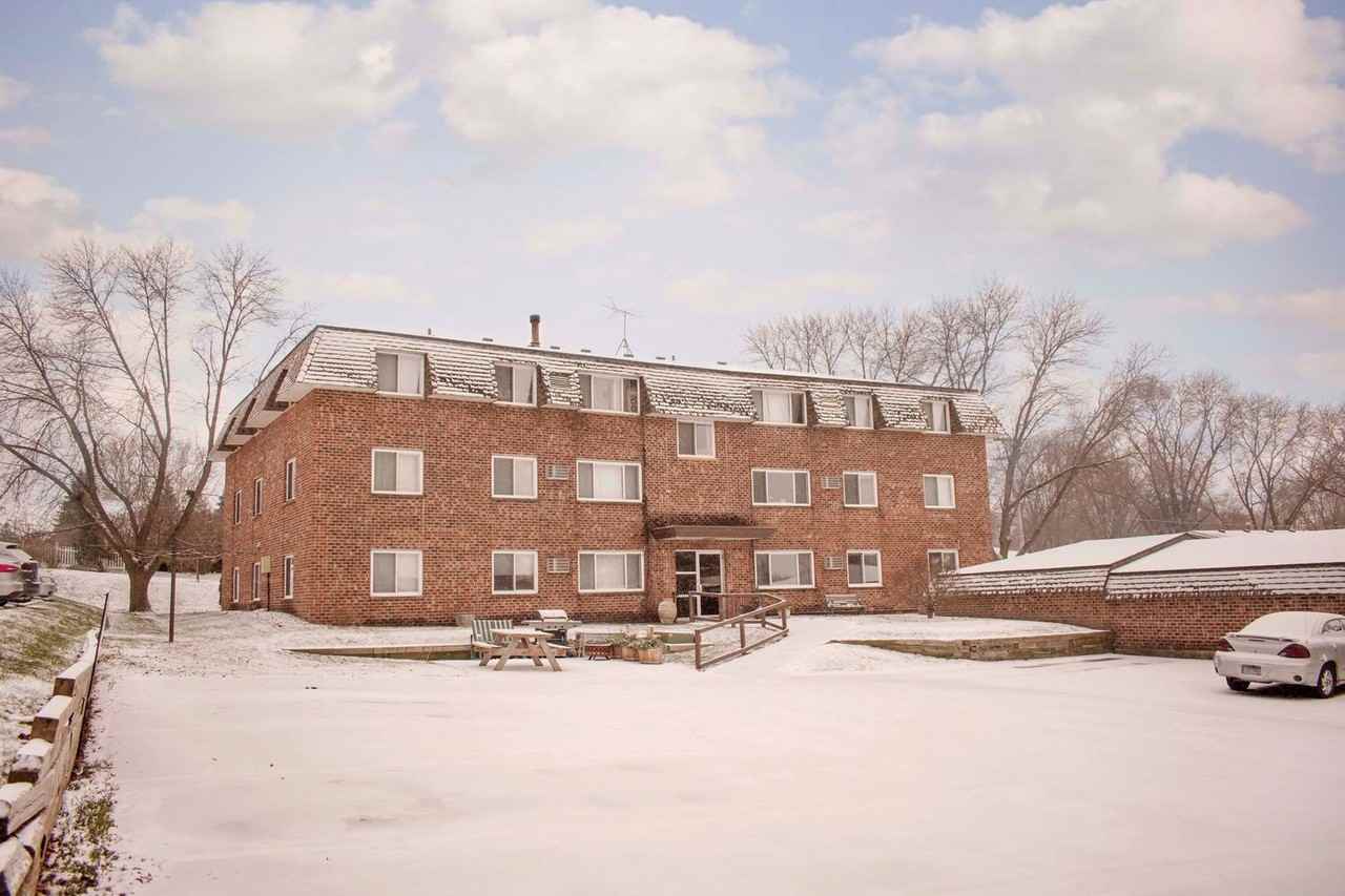 Fairhill Apartments - Photo 4 of 24