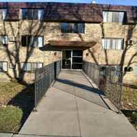 featured image of 140 E Main St