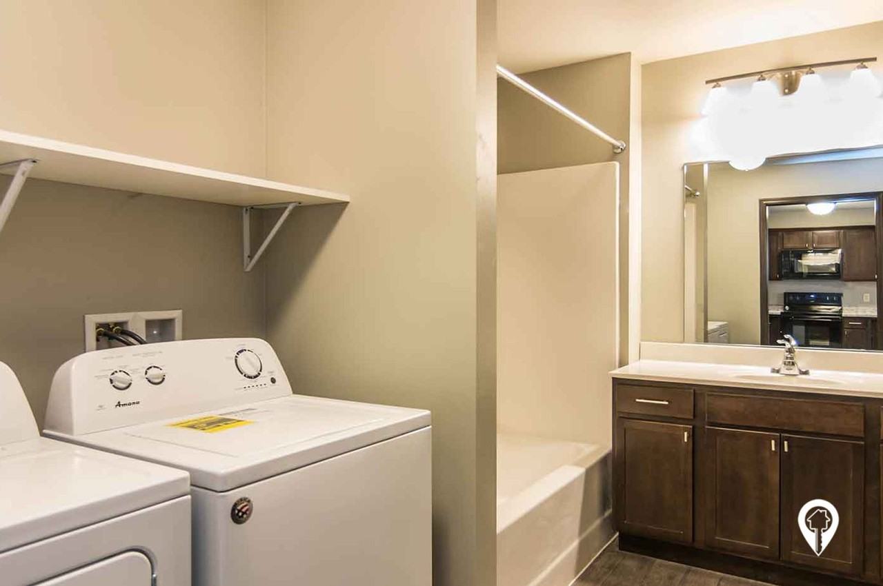 Garden Villas Apartments - Photo 6 of 28