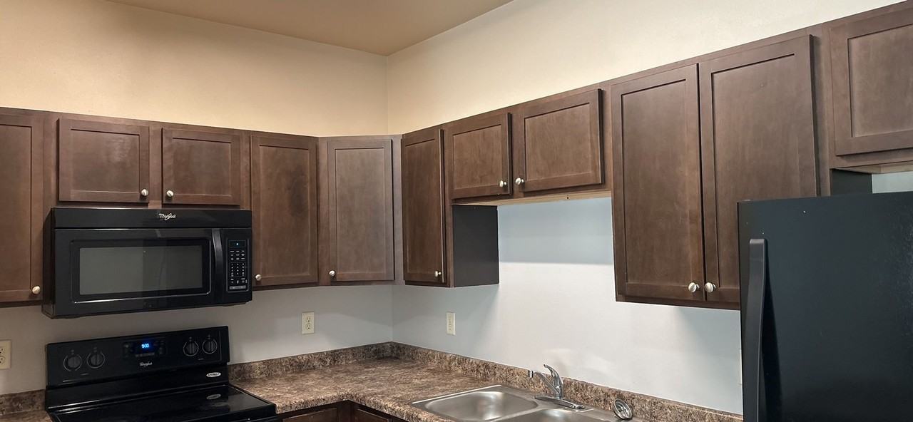 Hidden Hills - Photo 3 of 16