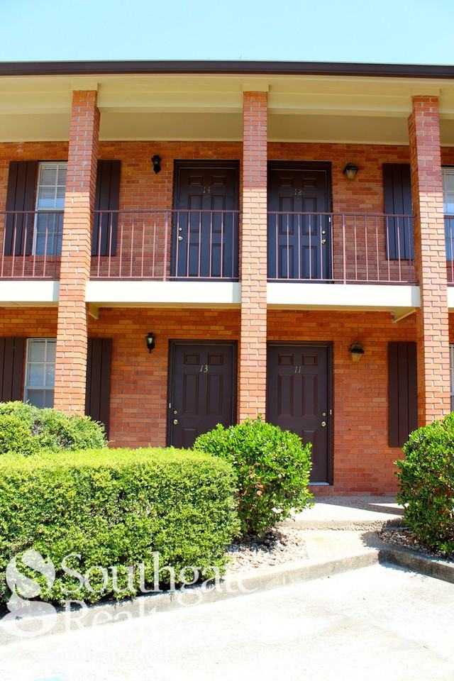 Robynwood Apartment Homes - Photo 5 of 12