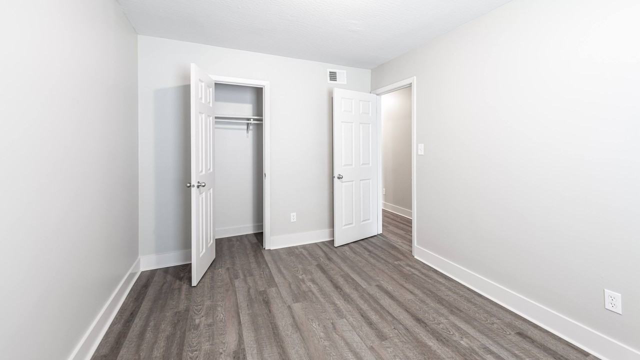 Cambridge Court Apartment Homes - Photo 4 of 17