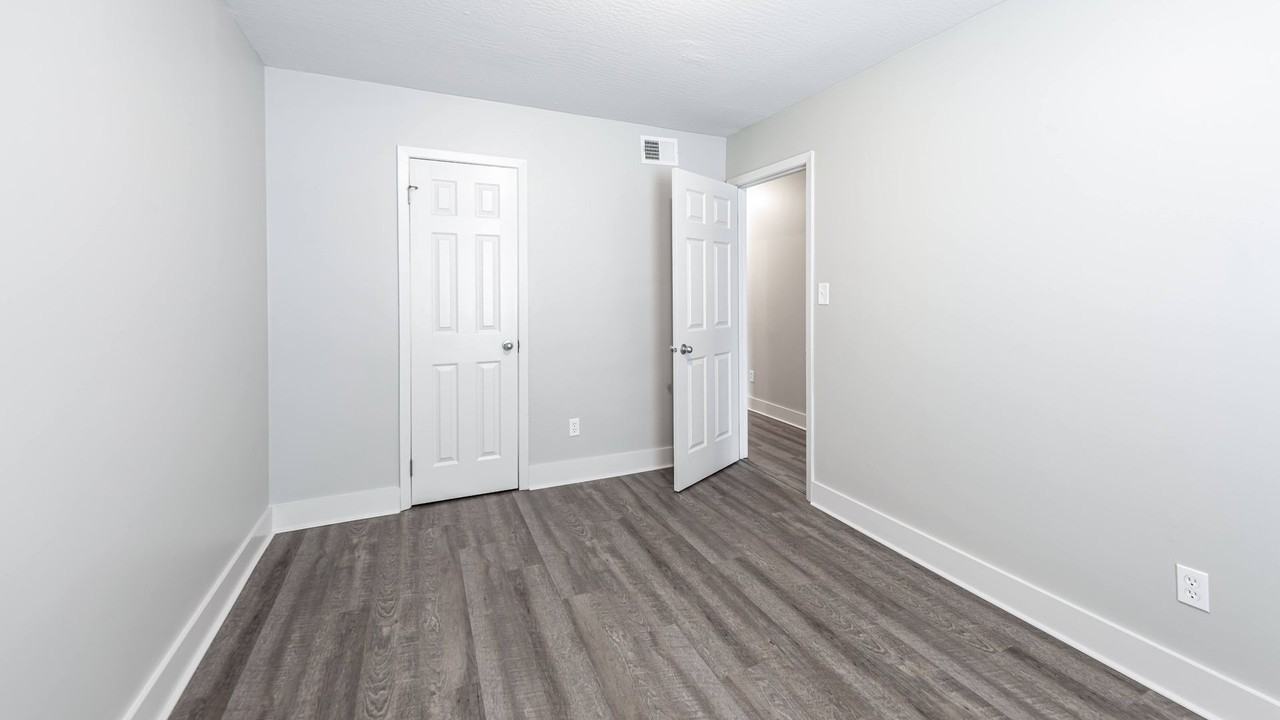 Cambridge Court Apartment Homes - Photo 5 of 17