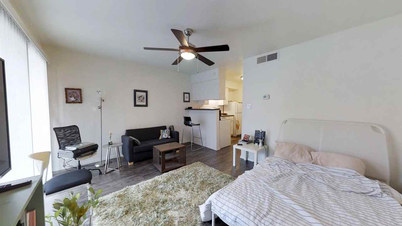 Patio on Speedway - Photo 6 of 32