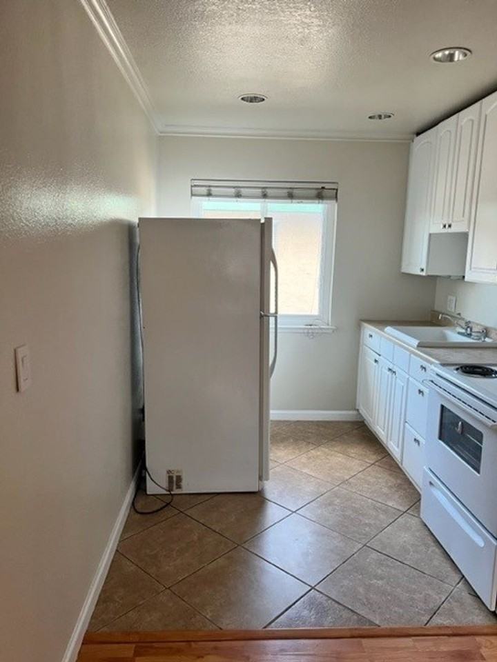 085 - 2982 Magliocco Dr - Photo 2 of 14