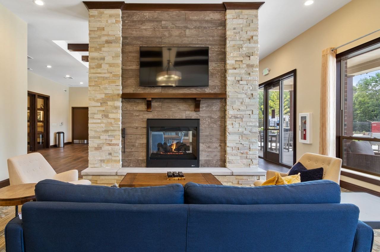 Saxony Village Apartments - Photo 4 of 44