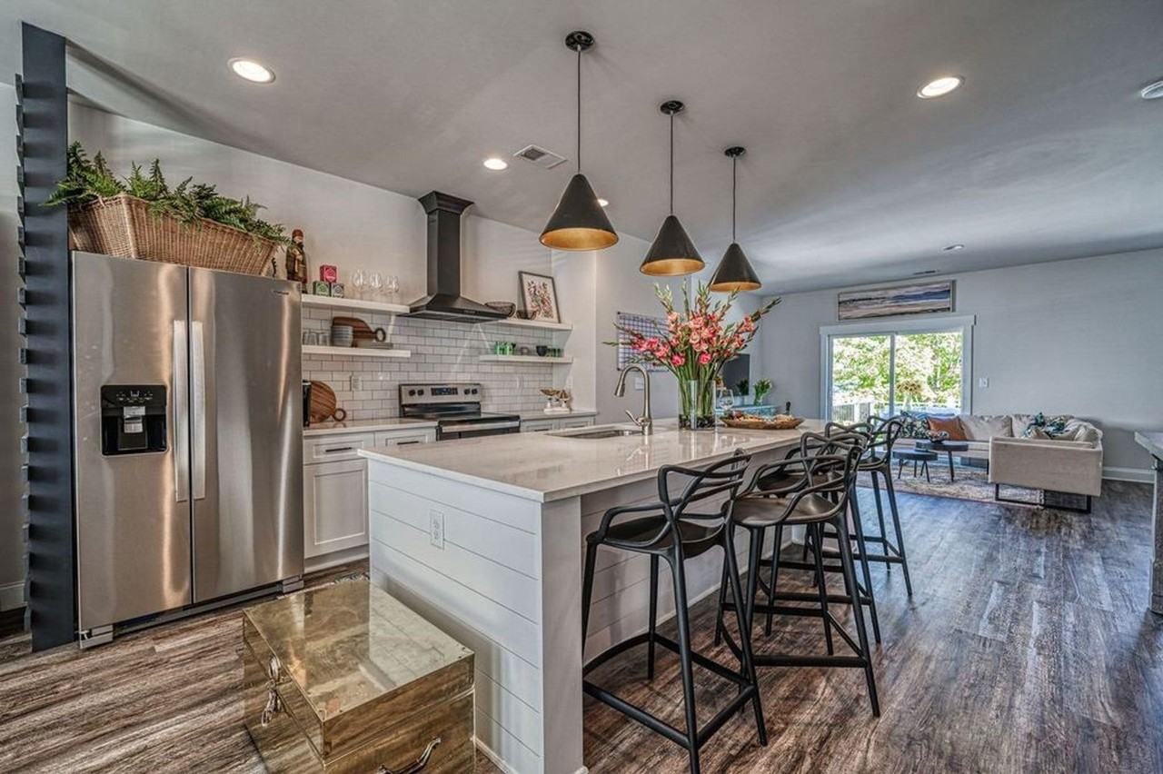 Brand New Luxury 3 Bedroom Townhomes - Photo 2 of 46