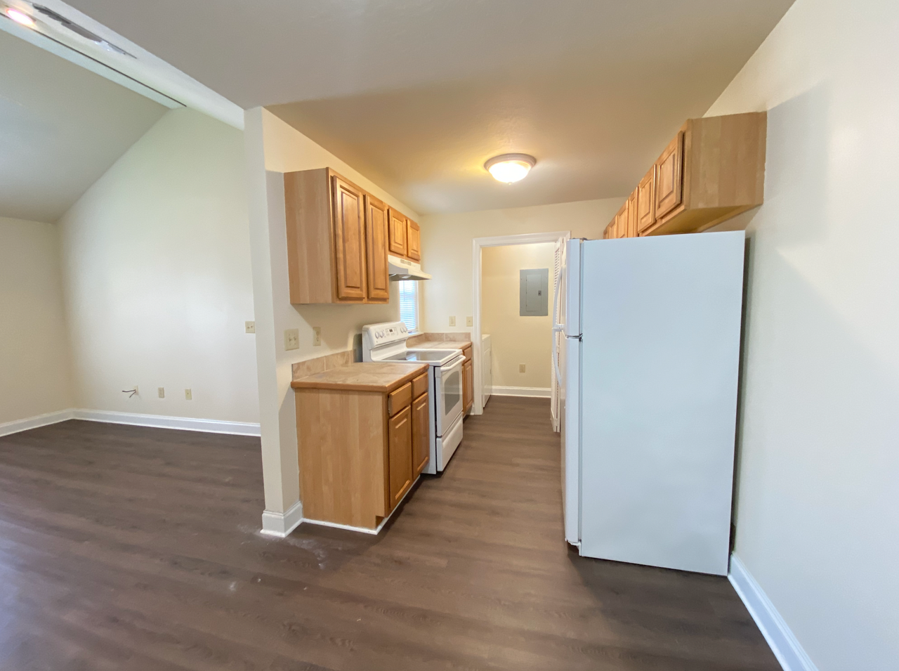 Eagle Pointe Apartment Homes - Photo 5 of 20