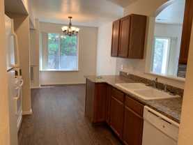 Beautiful 3 Bed, 2.5 Bath Duplex Homes - Photo 1 of 1