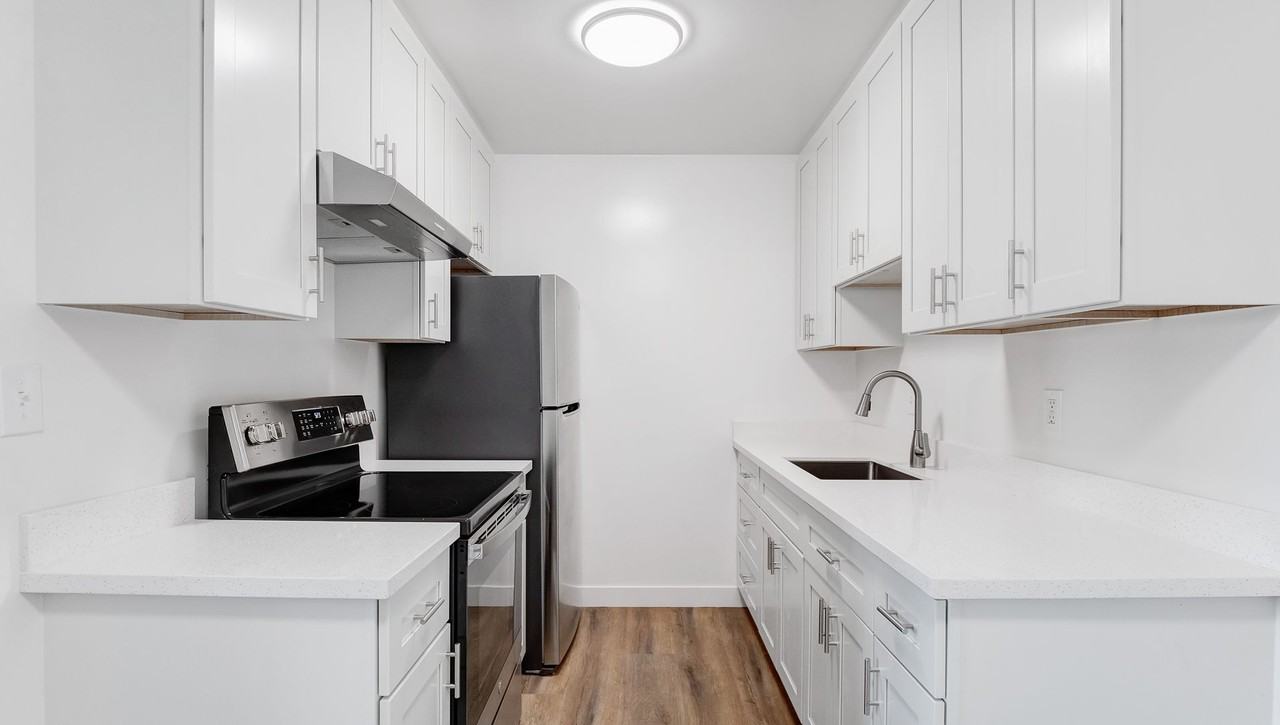 128 - The Vizcaya - Photo 2 of 6