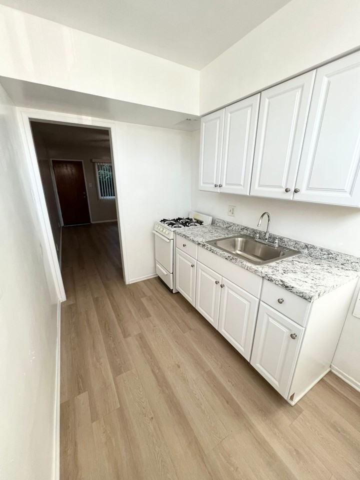 3734 W. El Segundo Blvd - Photo 7 of 12