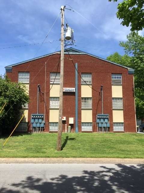 The Colonial - Photo 3 of 17