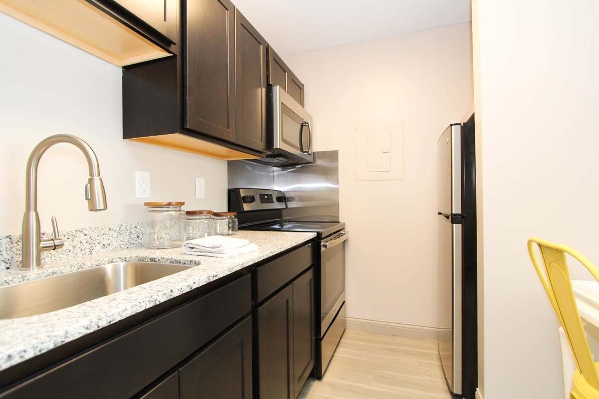 902 The Studios at Patchen - Photo 3 of 6