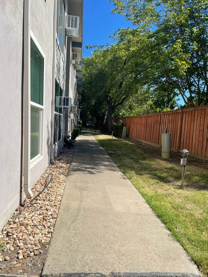 5500 Foothill Garden Court - Photo 6 of 16