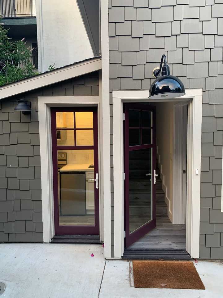 Room For Rent! - Photo 7 of 50