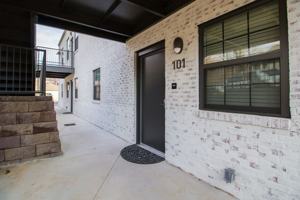 featured image of 915 Englewood St