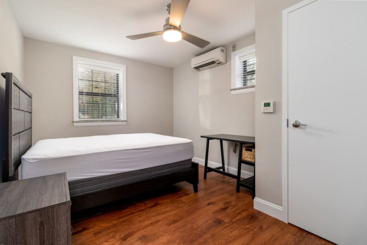 Spring Garden Station - Photo 6 of 10