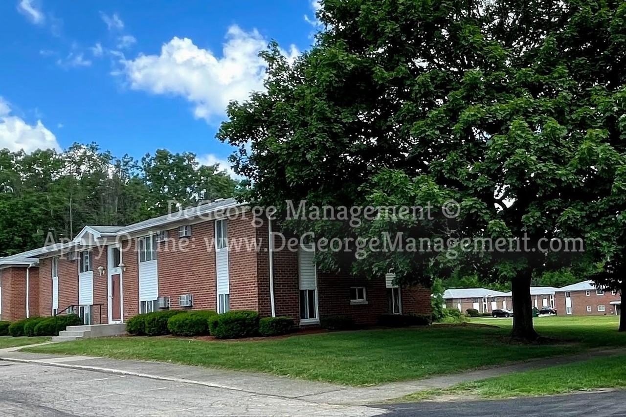 William's Tribute Apartments - Photo 3 of 50