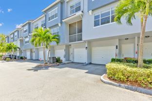 Luxury Townhomes by Windsor Castle - Photo 1 of 1