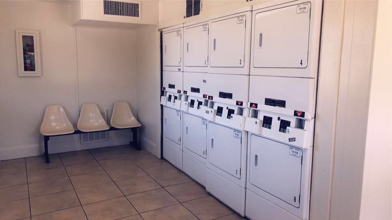 Willow Park Apartments - Photo 3 of 5