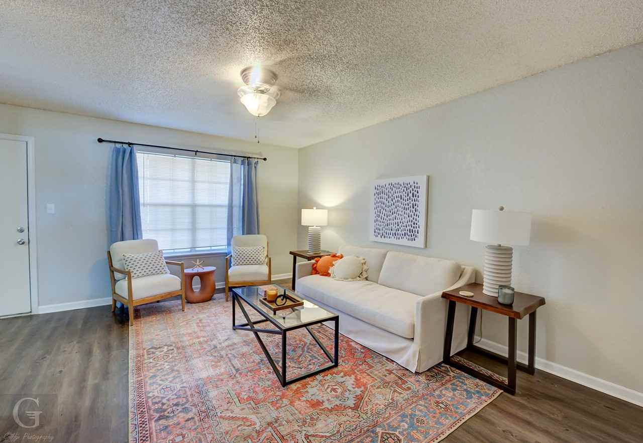 The Encore on Kingston - Photo 5 of 17