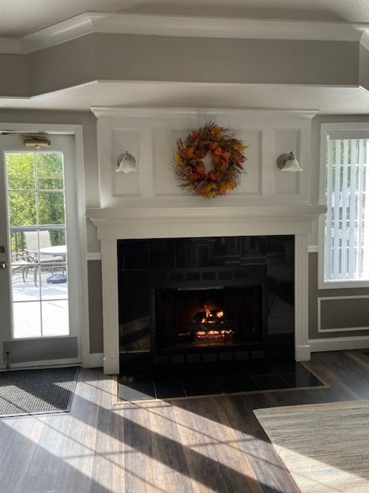 Signature Apartments - Photo 2 of 14