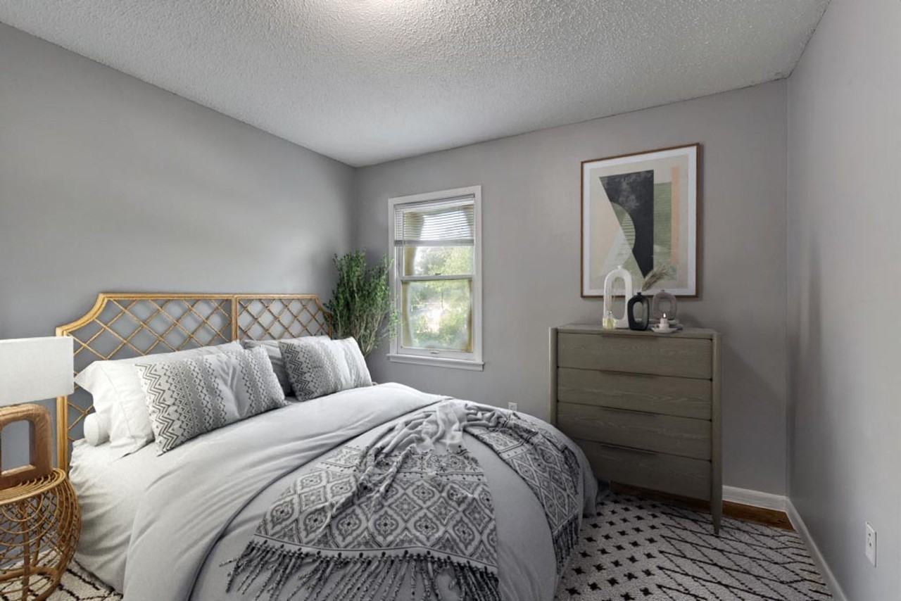 1220 2nd Avenue Southwest - Photo 4 of 21