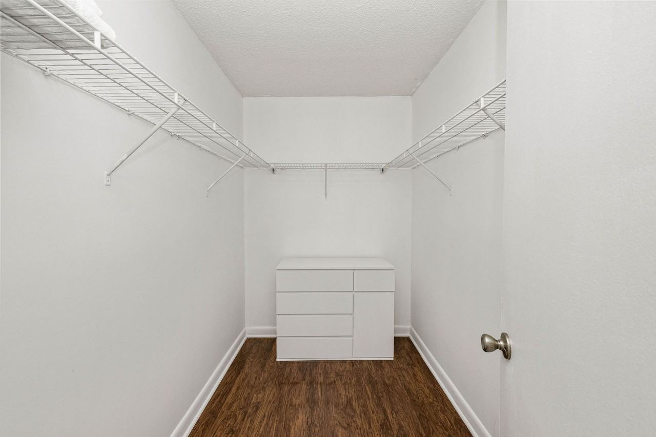 One Park Plaza - Photo 3 of 49