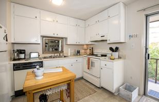 featured image of 1526 Dresden Dr Ne