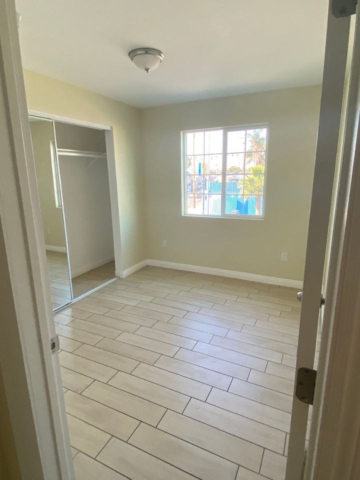 3856 S. Normandie Ave - Photo 7 of 15